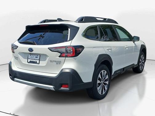 Crystal White Pearl 2024 Subaru Outback LIMITED XT