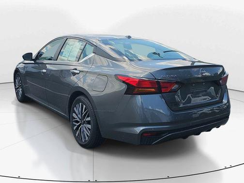 Gun Metallic 2025 Nissan Altima 2.5 SV