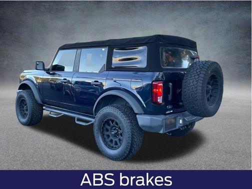 2021 Ford Bronco Base