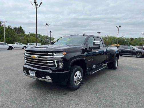 Mosaic Black Metallic 2021 Chevrolet Silverado 3500 High Country