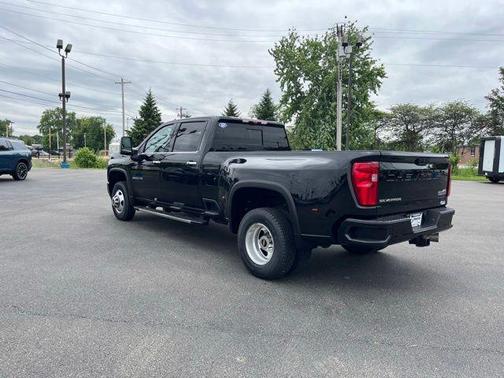 Mosaic Black Metallic 2021 Chevrolet Silverado 3500 High Country