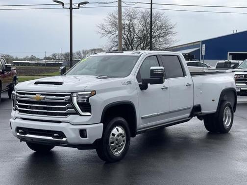 2025 Chevrolet Silverado 3500 High Country