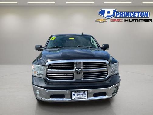 Brilliant Black Crystal Pearlcoat 2018 RAM 1500 Big Horn