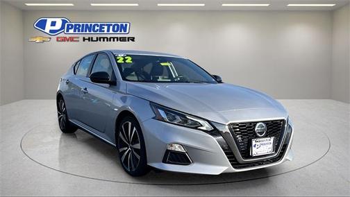 2022 Nissan Altima SR FWD