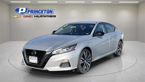 2022 Nissan Altima SR FWD