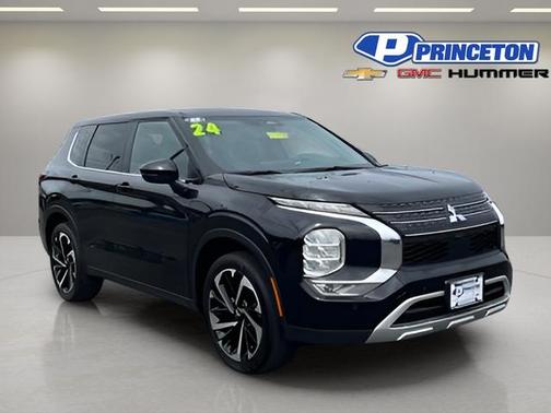 Black 2024 Mitsubishi Outlander SE