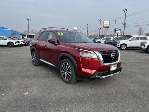 2023 Nissan Pathfinder Platinum 4WD