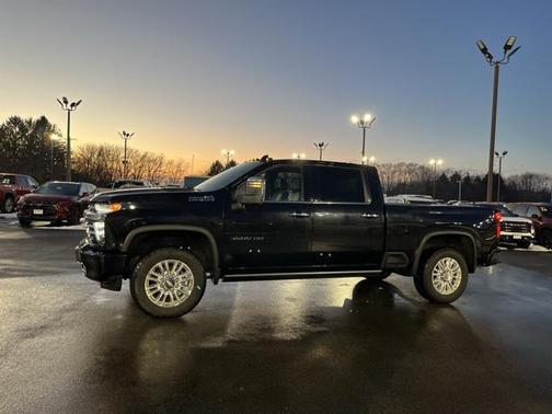 2023 Chevrolet Silverado 3500 High Country