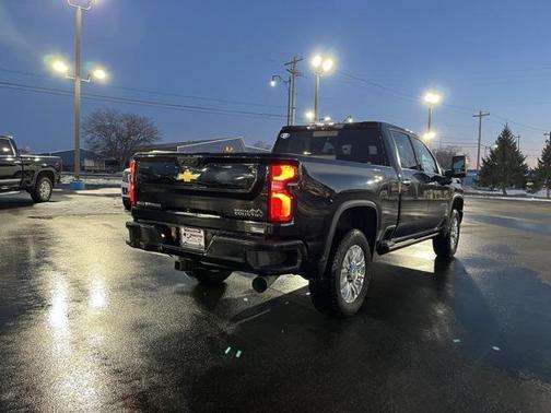 2023 Chevrolet Silverado 3500 High Country