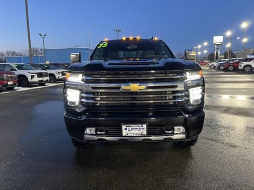 2023 Chevrolet Silverado 3500 High Country