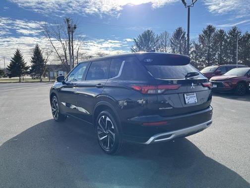 2023 Mitsubishi Outlander SE 2.5 2WD