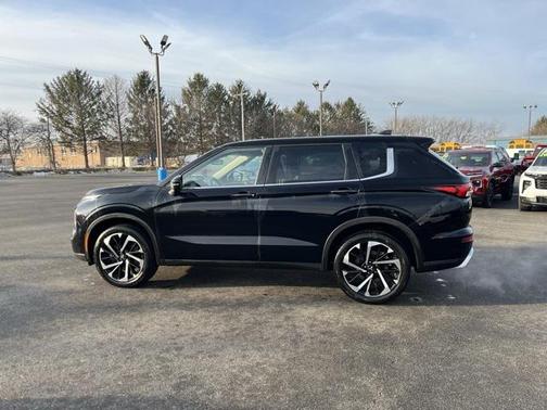 2023 Mitsubishi Outlander SE 2.5 2WD