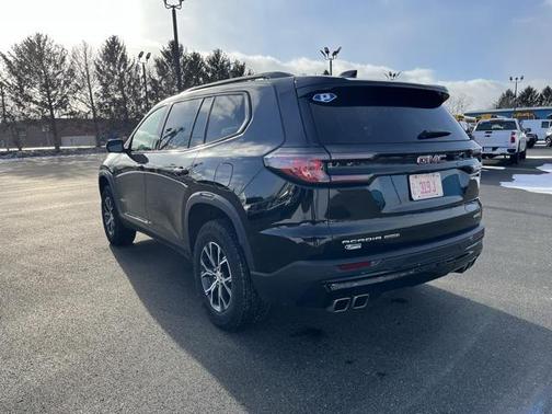 2024 GMC Acadia AWD AT4