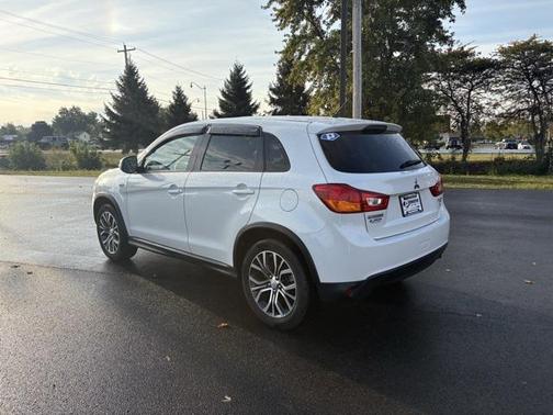 2016 Mitsubishi Outlander Sport 2.4 ES