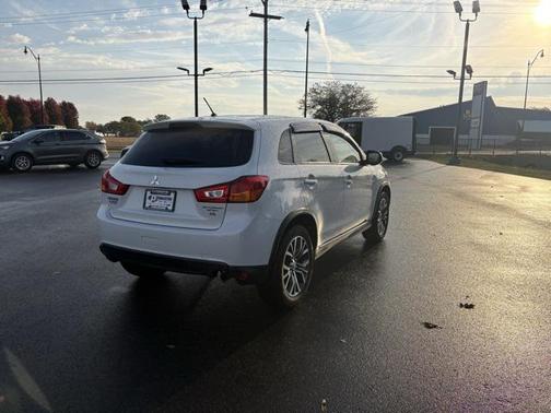 2016 Mitsubishi Outlander Sport 2.4 ES