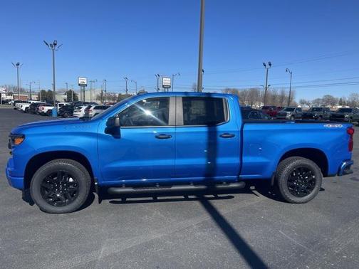 2025 Chevrolet Silverado 1500 Custom
