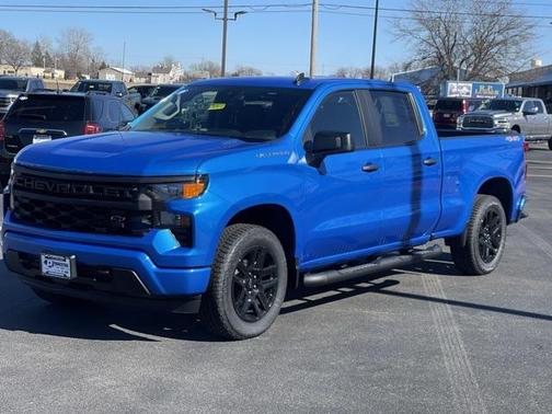 2025 Chevrolet Silverado 1500 Custom