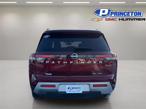 2025 Nissan Pathfinder SL 4WD