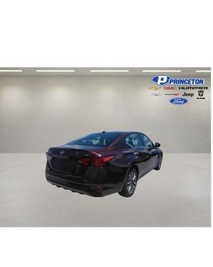 Garnet Pearl 2024 Nissan Altima 2.5 SV
