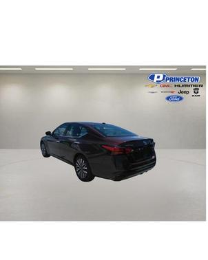 Garnet Pearl 2024 Nissan Altima 2.5 SV