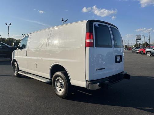 2023 Chevrolet Express 2500 RWD 2500 Regular Wheelbase WT