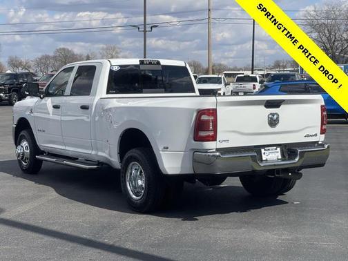 2021 RAM 3500 Tradesman Crew Cab 4x4 8' Box