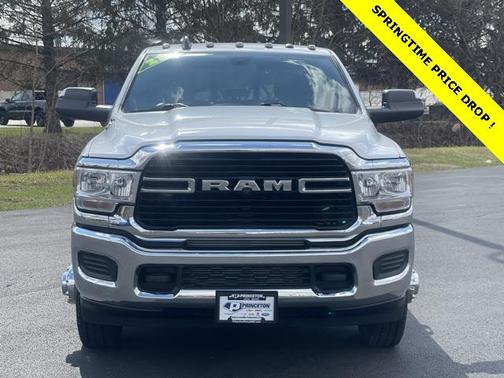 2021 RAM 3500 Tradesman Crew Cab 4x4 8' Box