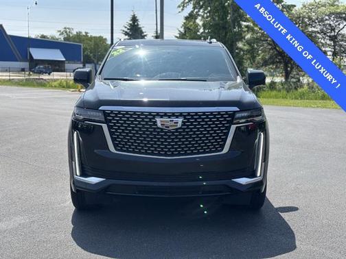 2022 Cadillac Escalade Luxury