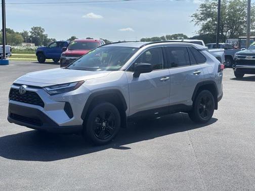 2024 Toyota RAV4 Hybrid SE