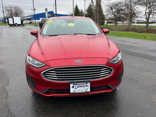 2020 Ford Fusion SE