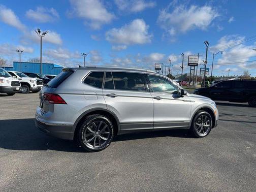 2024 Volkswagen Tiguan 2.0T SE 4MOTION