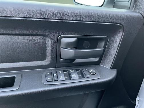 2021 RAM 1500 Classic SSV Crew Cab 4x4 5'7' Box