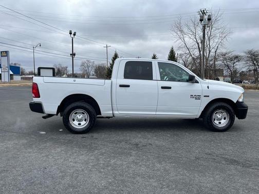2021 RAM 1500 Classic SSV Crew Cab 4x4 5'7' Box