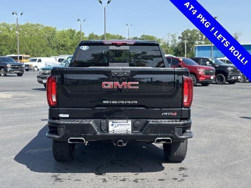 2024 GMC Sierra 1500 AT4