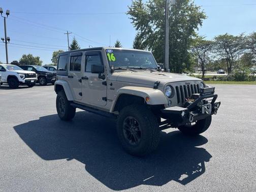 2016 Jeep Wrangler Unlimited Sahara