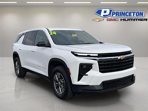 2024 Chevrolet Traverse LS