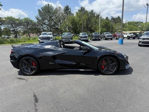 2025 Chevrolet Corvette E-Ray RWD Convertible 3LZ