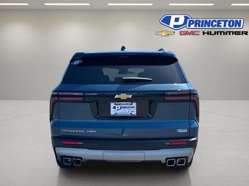 Lakeshore Blue Metallic 2026 Chevrolet Traverse LT
