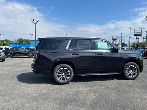 Dark Ash Metallic 2026 Chevrolet Tahoe LT