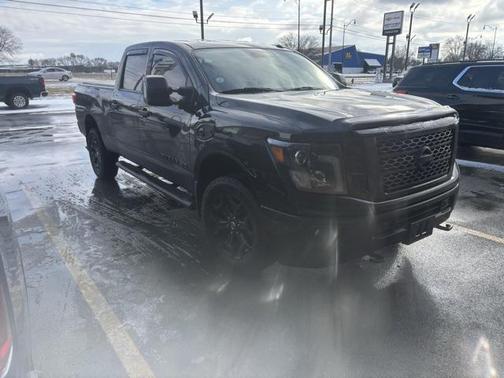 2019 Nissan Titan XD SL