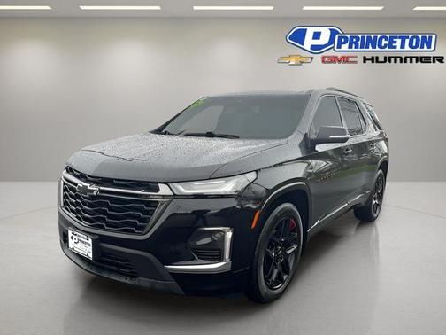 Mosaic Black Metallic 2023 Chevrolet Traverse Premier