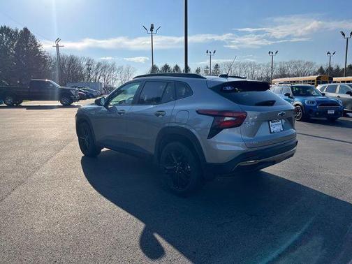 Sterling Gray Metallic 2025 Chevrolet Trax FWD ACTIV
