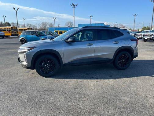 Sterling Gray Metallic 2025 Chevrolet Trax FWD ACTIV