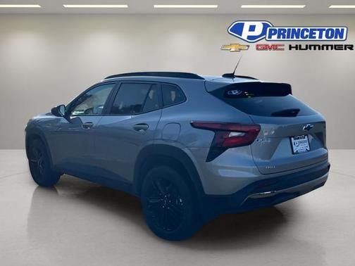 Sterling Gray Metallic 2025 Chevrolet Trax FWD ACTIV