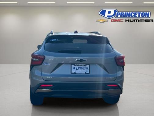 Sterling Gray Metallic 2025 Chevrolet Trax FWD ACTIV