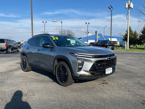 Sterling Gray Metallic 2025 Chevrolet Trax FWD ACTIV