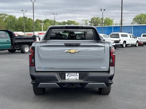 2025 Chevrolet Silverado EV LT