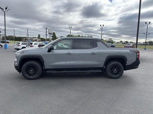 2025 Chevrolet Silverado EV LT