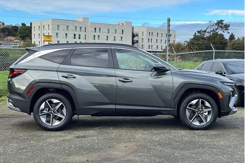 2026 Hyundai TUCSON Hybrid SEL