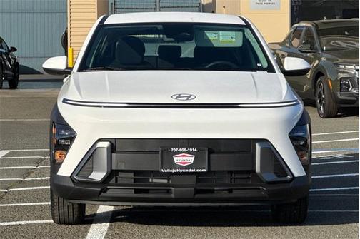 2026 Hyundai KONA SE
